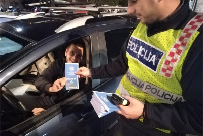 Policijski službenici Postaje prometne policije Dubrovnik i ove godine provode projekt &quot;Vikend s 0 promila&quot;