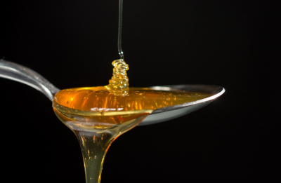 Ne mora se jesti samo drvenom žlicom: 14 zabluda o medu u koje se već godinama vjeruje
