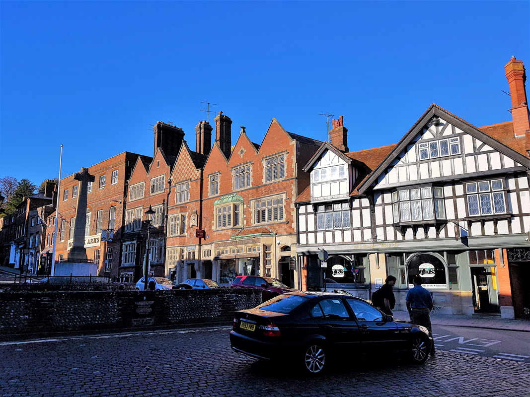 44398748_1040932949427830_3303854290518409216_n