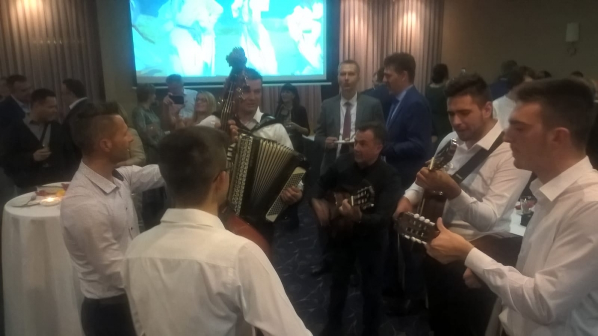 WhatsApp_Image_2018-10-12_at_21