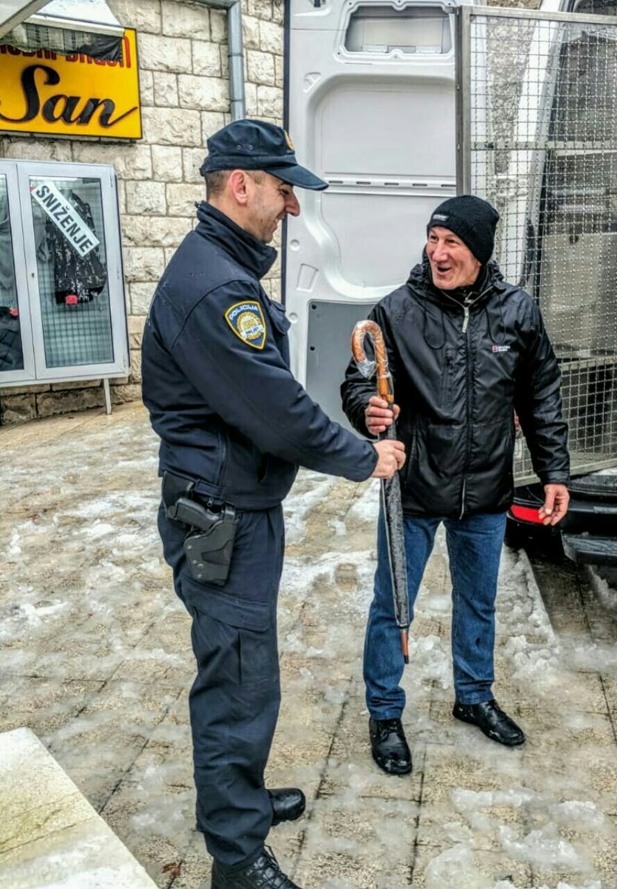 media-share-0-02-05-c1bbdaf26ad0a0859eb817c01cc9ed26d9d69fe903d01b22ffbc513710c27568-644a8581-db37-454b-86e7-823e15d574c6