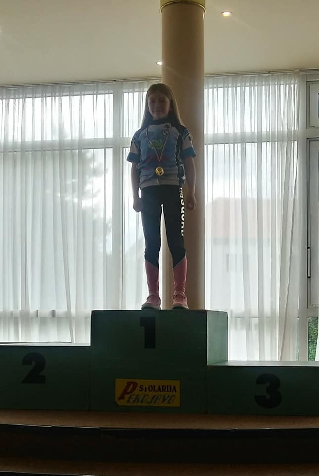 58751214_2302949299921362_2898589341200678912_n