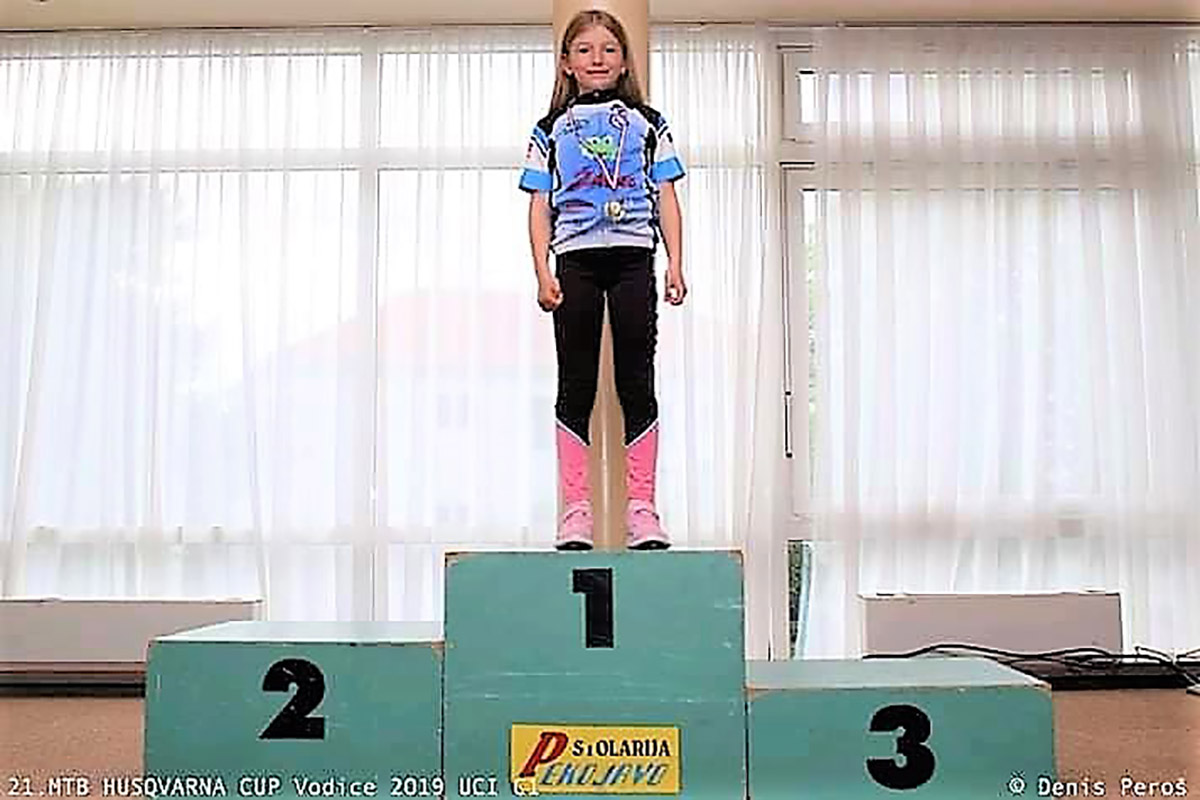 59051858_2302948773254748_1278561152124583936_n