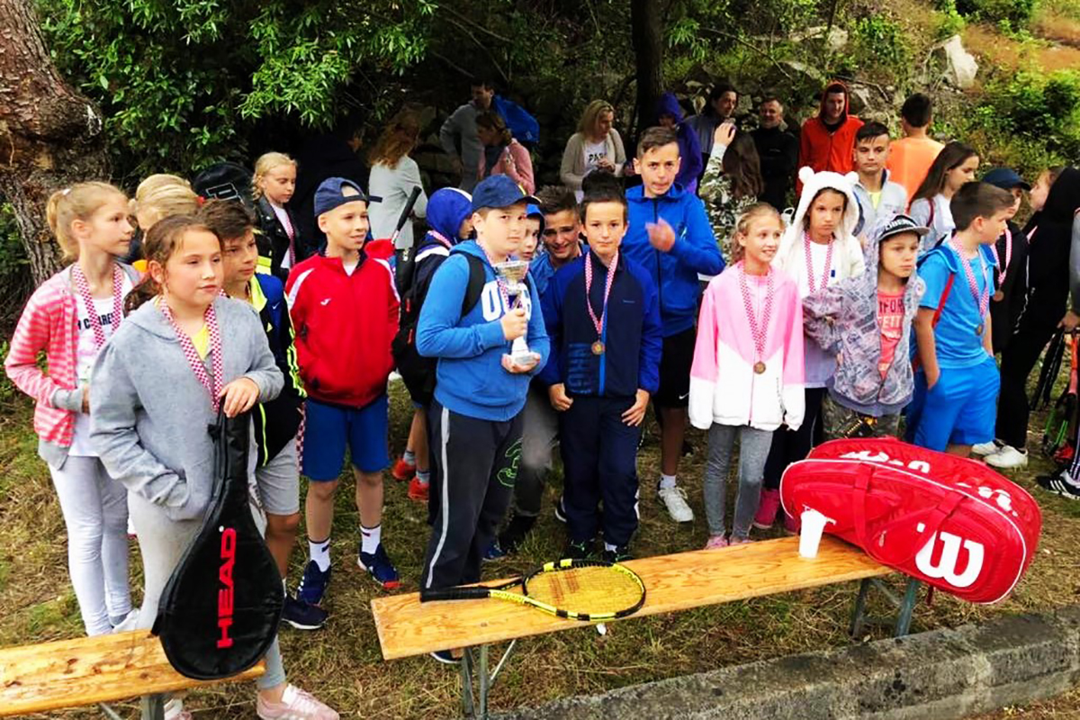 60636965_444092592824878_3339061039386853376_n