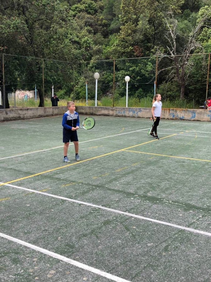 60653383_637997583346950_5434439278023147520_n