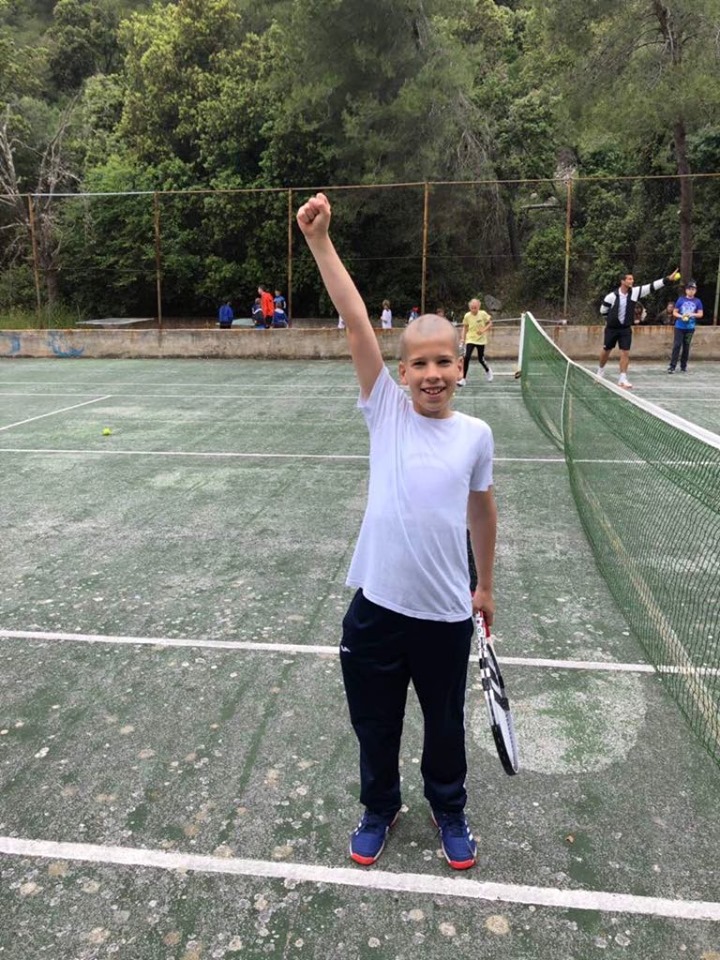 60813092_432453744207885_121677123575349248_n