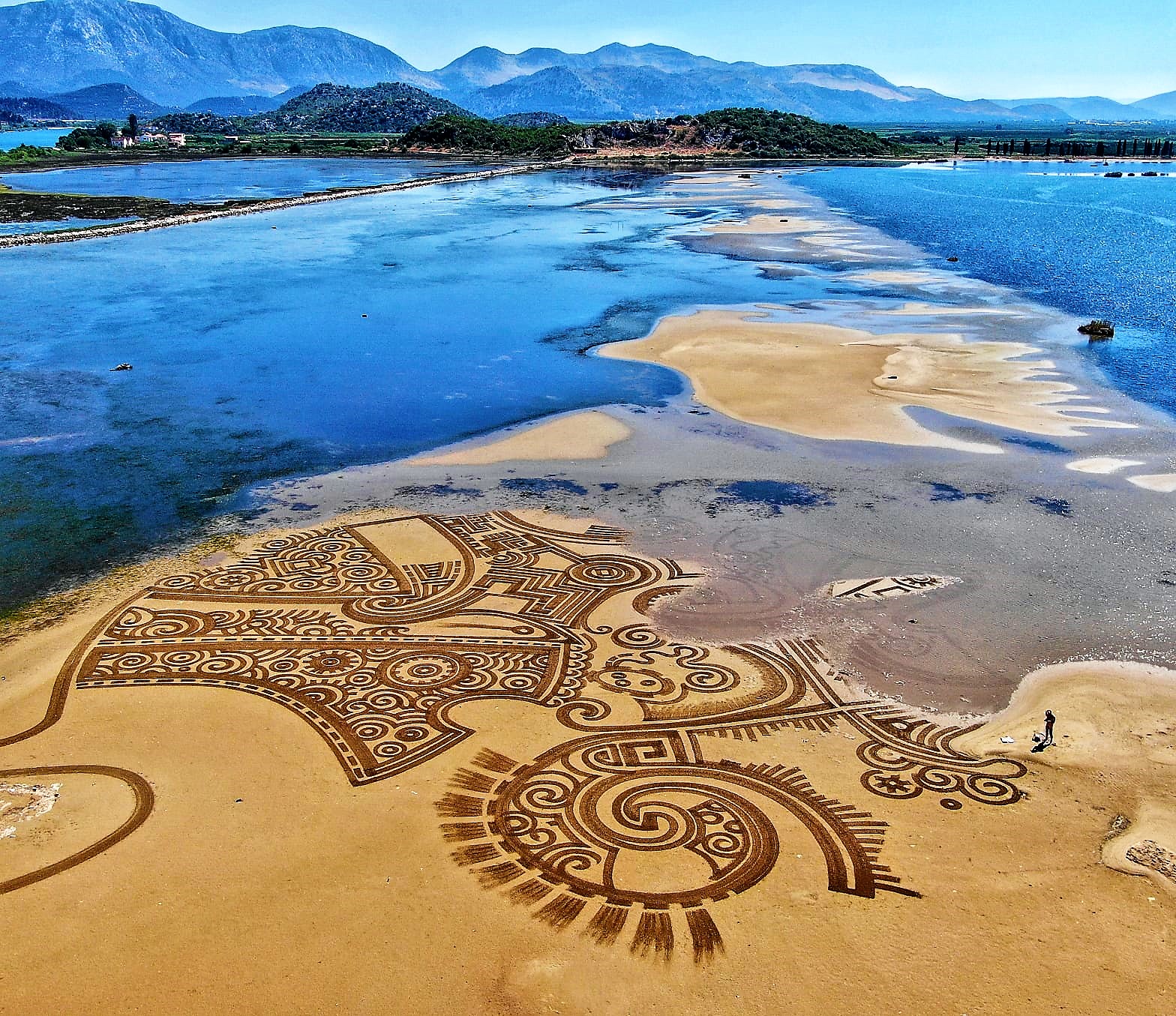 65943275_2389534324403280_1818140564990722048_o