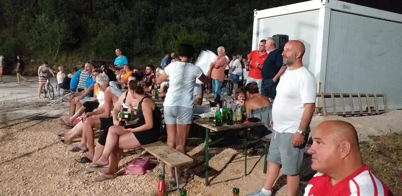 67302372_654059745072168_2886214780211691520_o