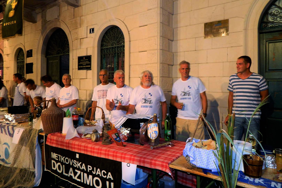 67685753_2601087726785525_7949388233241001984_n