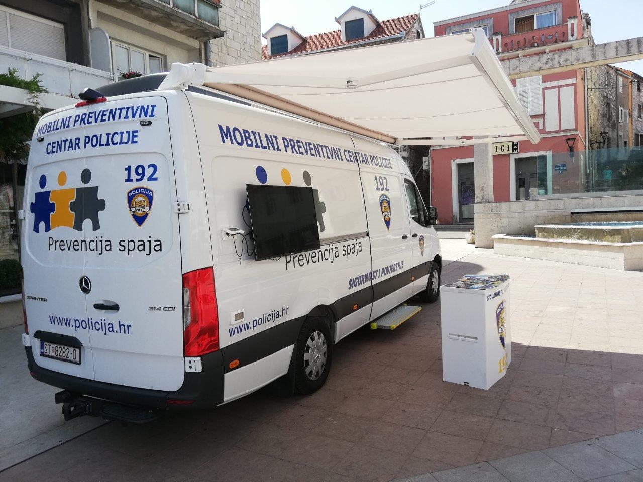 IMG-c0b56f276df959ecc1a3b1522ddad5c0-V