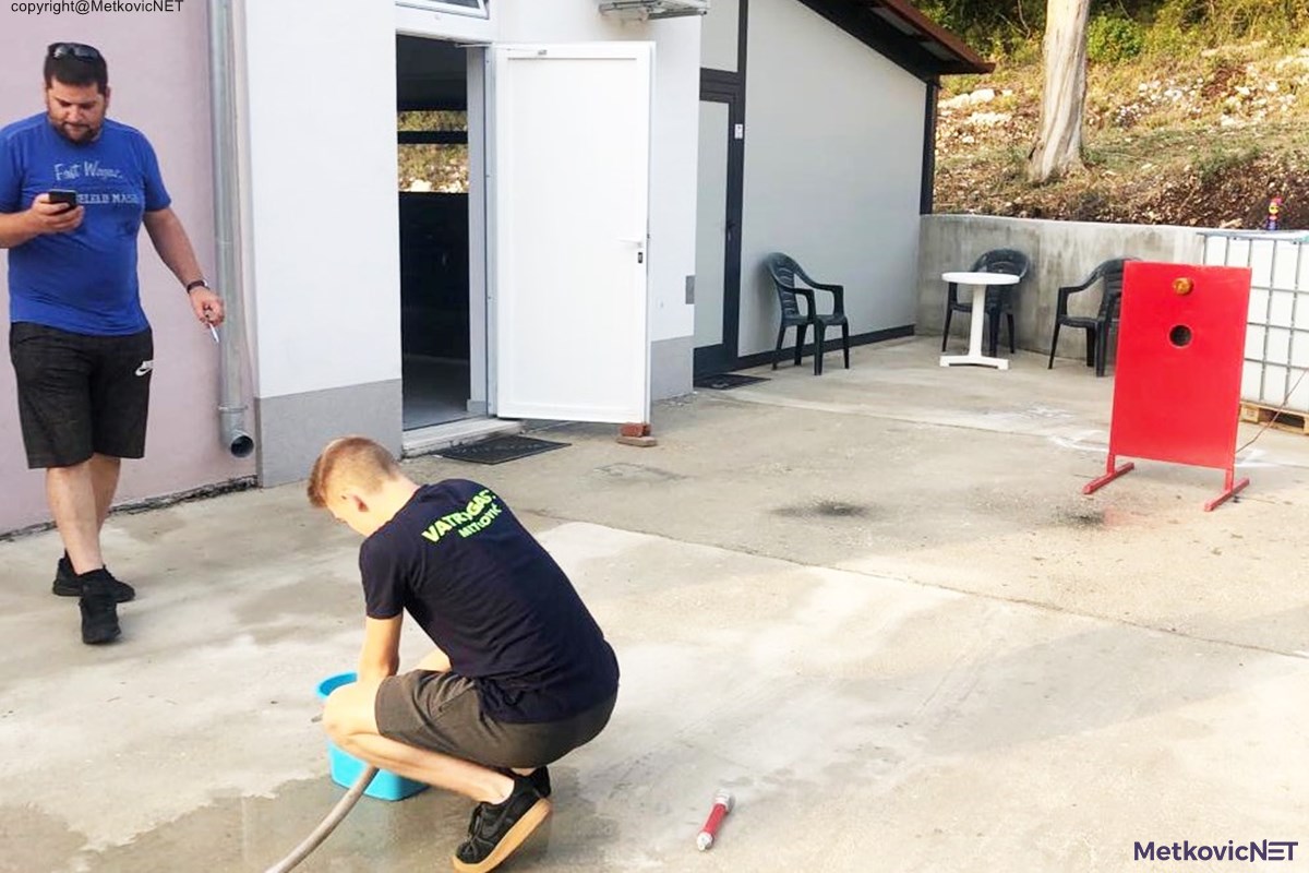 69626887_541499156592036_5997029381904531456_n