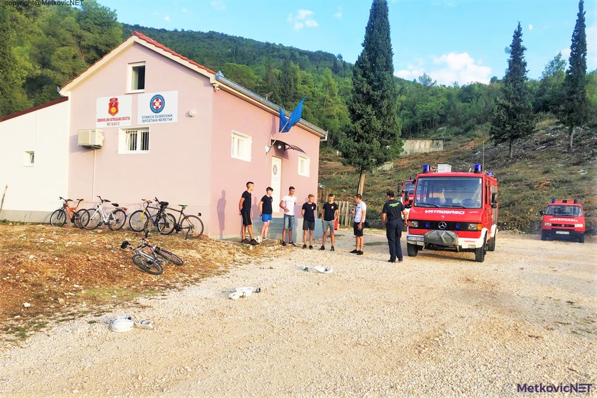 69875008_430368111226213_5469266330307788800_n