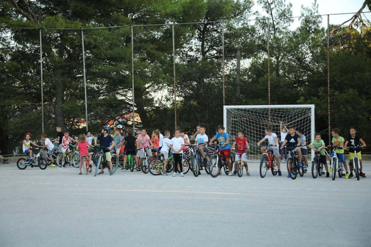 69998518_708669742893633_8347160053765111808_n