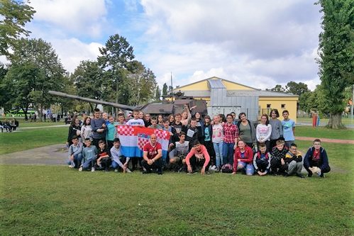 m_a4dd7c4a-9e1d-45c0-96d3-8287c7bd1636