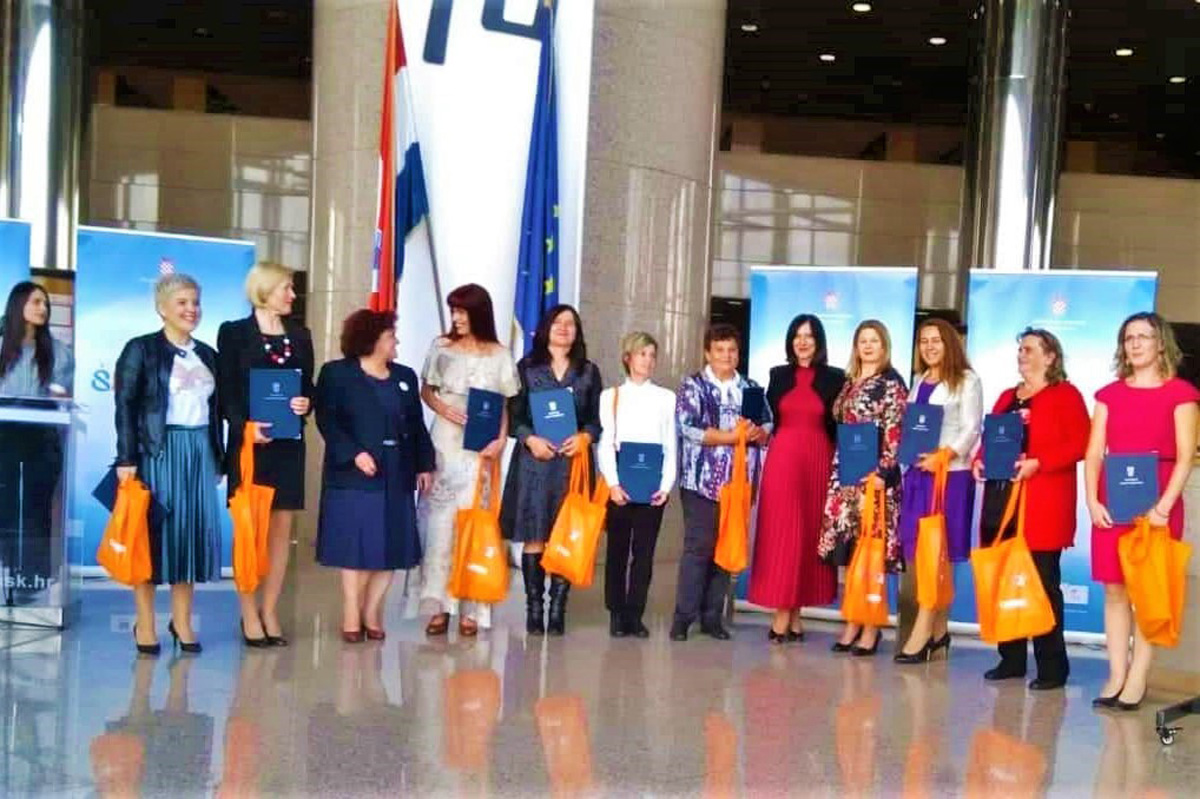 71889626_477976222933001_1647491068960178176_n