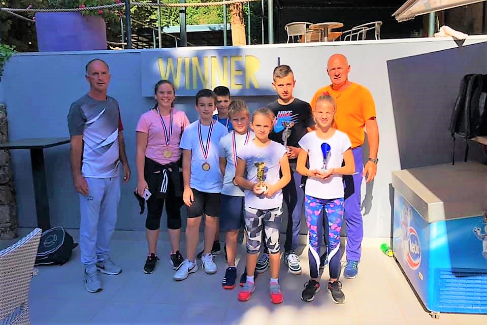 72205039_1919162084901785_6999934202917421056_n