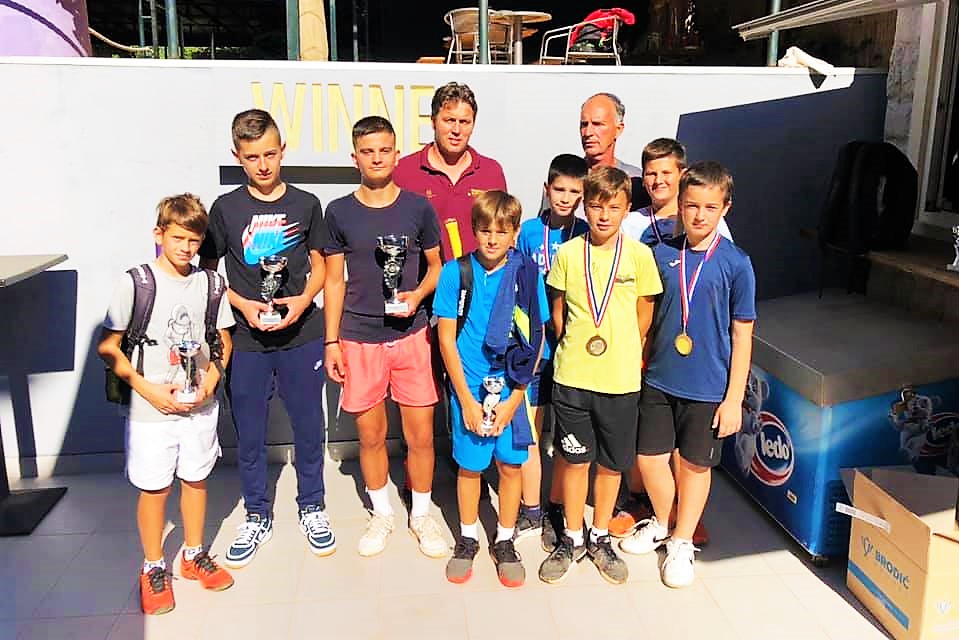 72960073_1919162618235065_6767993672442052608_n