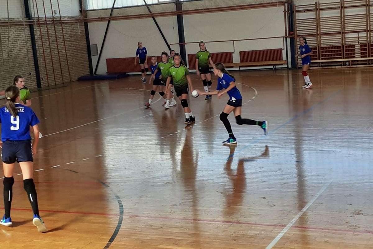 IMG-59afc7cbaadc68b4fb630eda708a9f1e-V