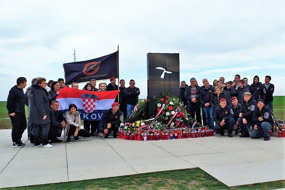 WhatsApp Image 2019-11-17 at 13