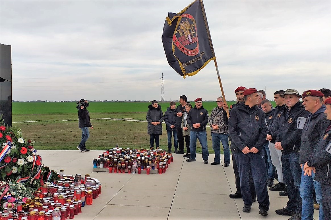 WhatsApp Image 2019-11-17 at 13