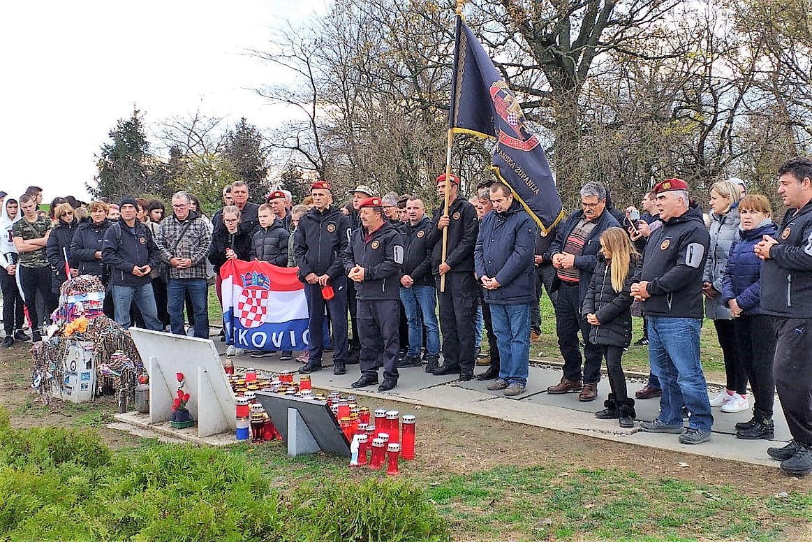 WhatsApp Image 2019-11-17 at 13