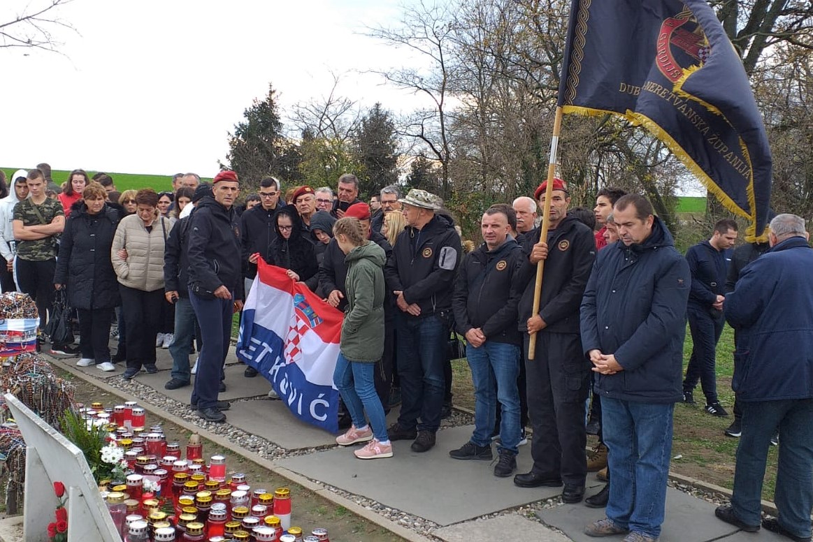 WhatsApp Image 2019-11-17 at 13