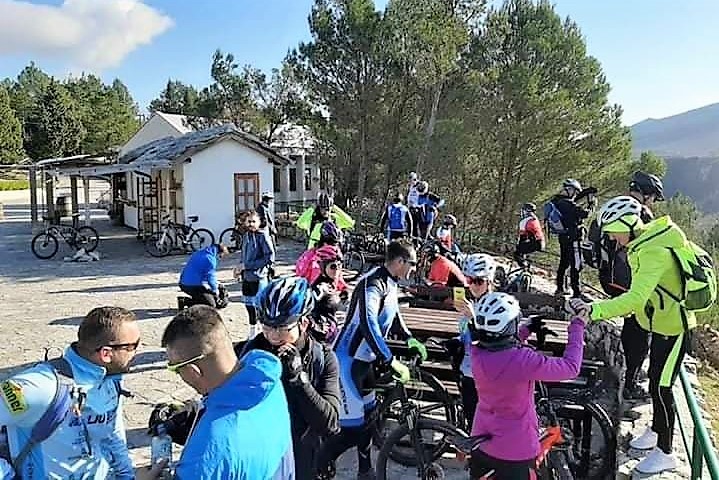 81506281_1290026601203599_2270236678062866432_n