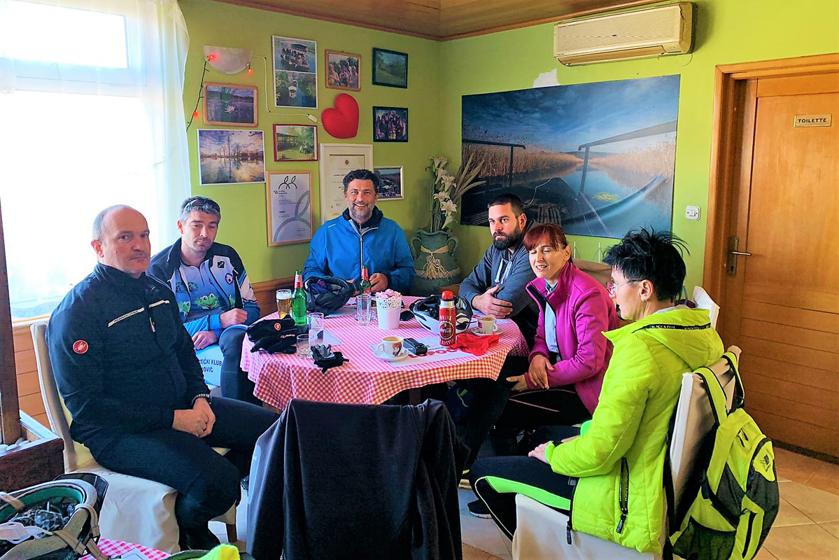 IMG-fd979ed0f6c47f84c1ff1b33bd5995f9-V