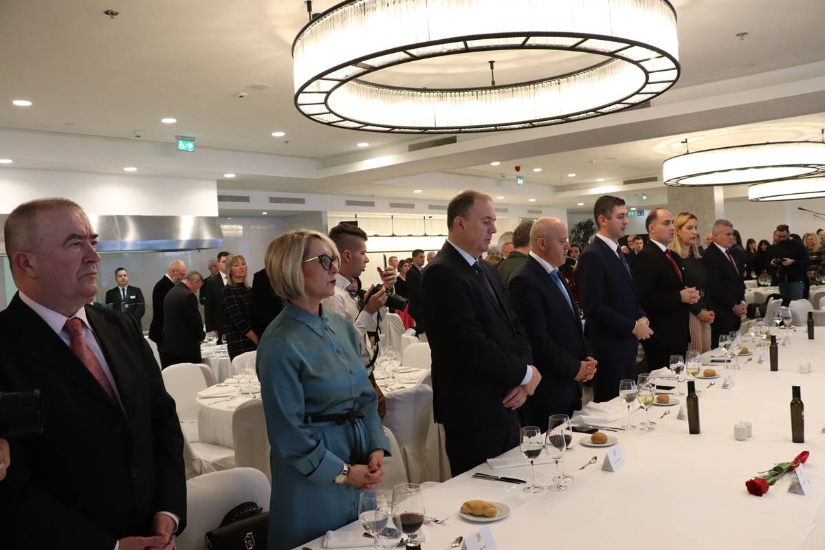bozicni-domjenak-zupanija-2019-1