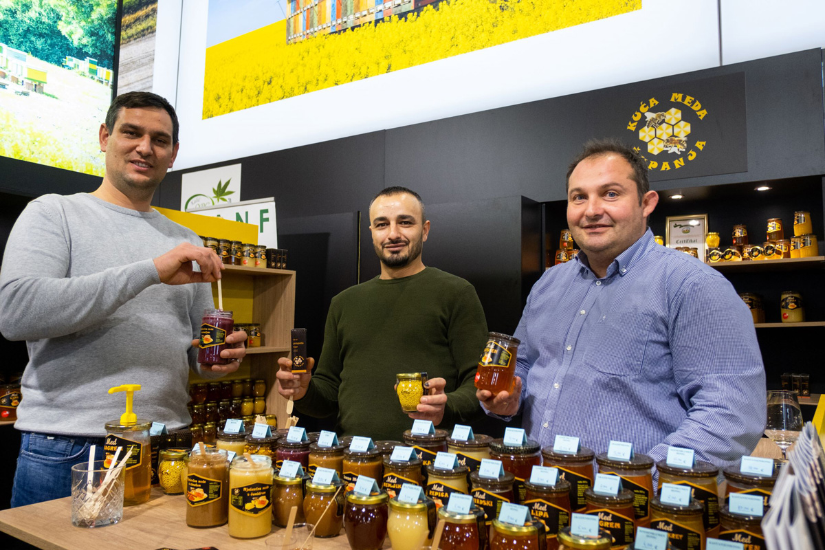 Izlaga Kua meda upanja