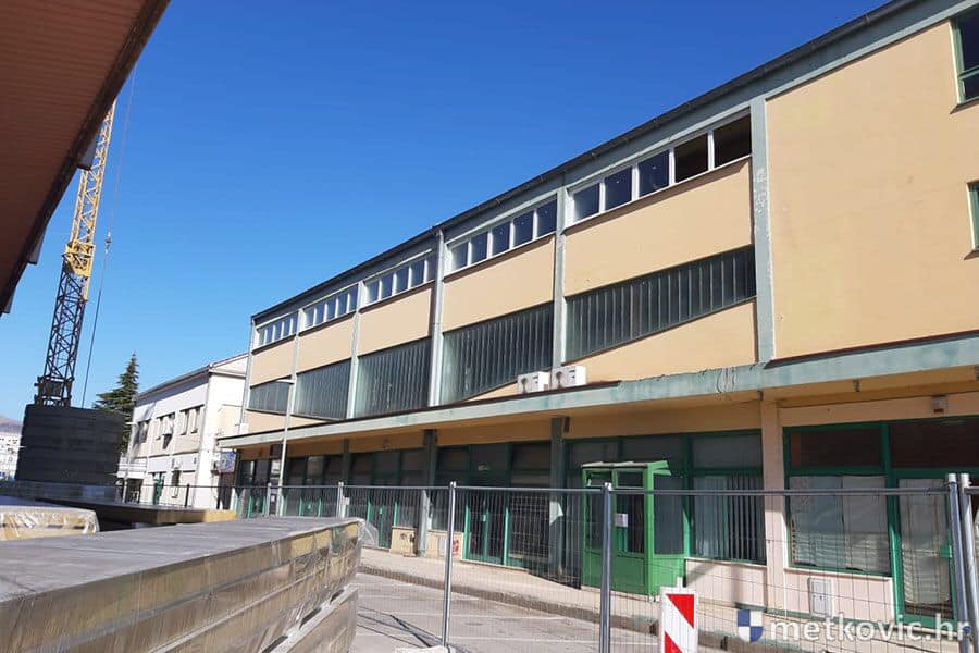 87538097_1075253359477692_4552688822936141824_n