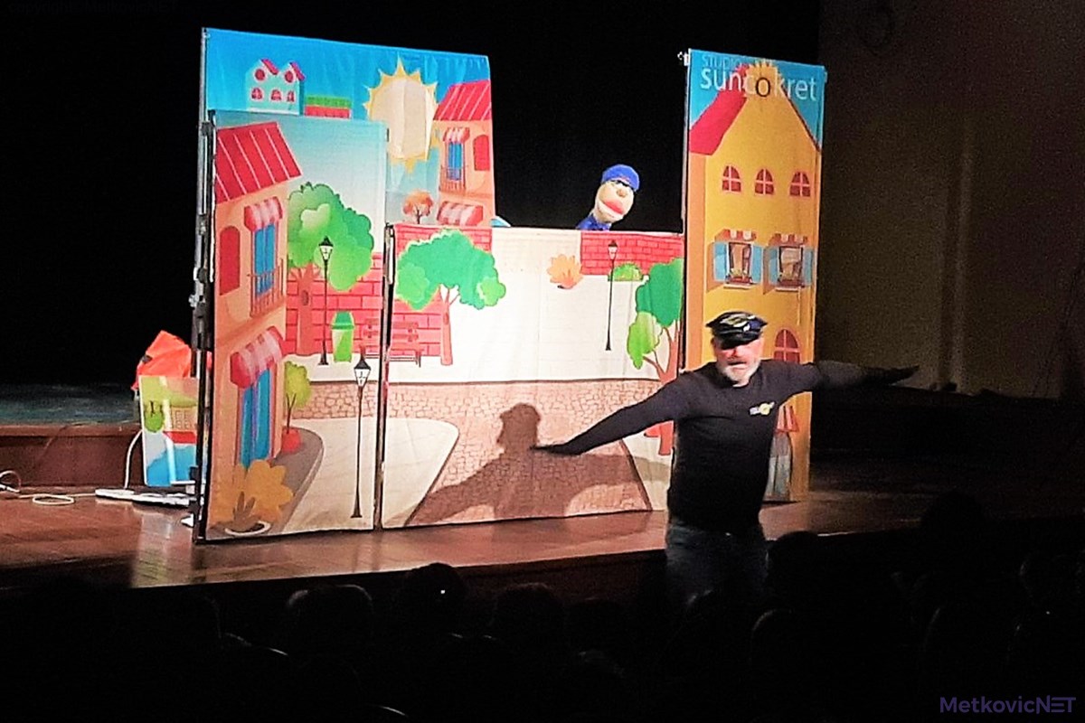 IMG-ae92fb41460eb8e4ac1e5a114de7e511-V