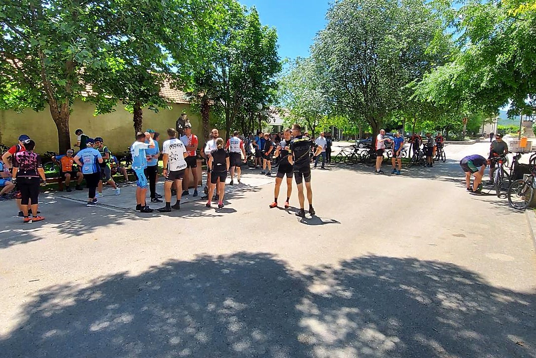 101570990_685951388622652_3077131043859478519_o