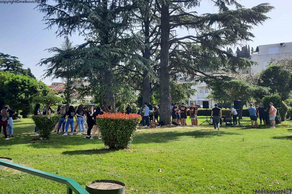 IMG-35b03fc0a49d0d5d2e656f4447cbf65b-V