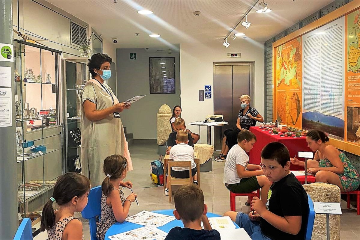 IMG-a60f01c4965a2e9b653934213bc33d9a-V