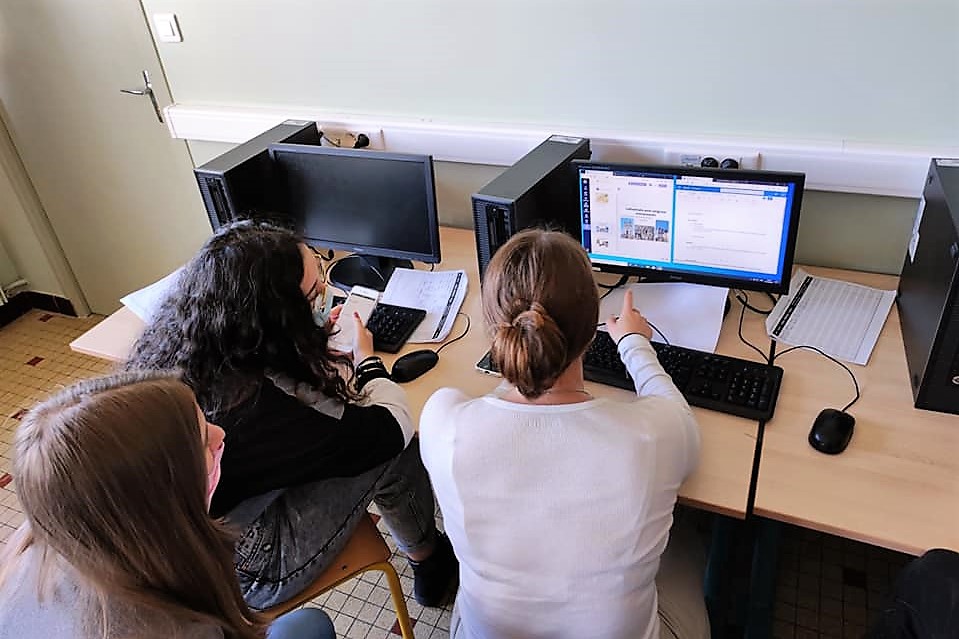 245814844_1932705680231378_8377276792818755181_n