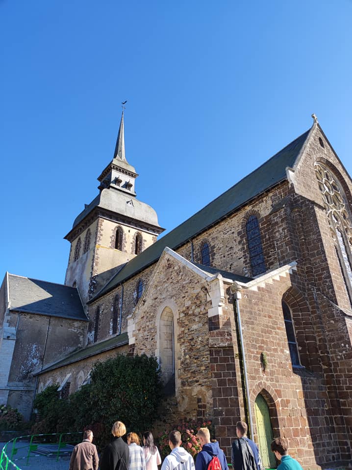 245857937_1932705990231347_2120476953723459537_n