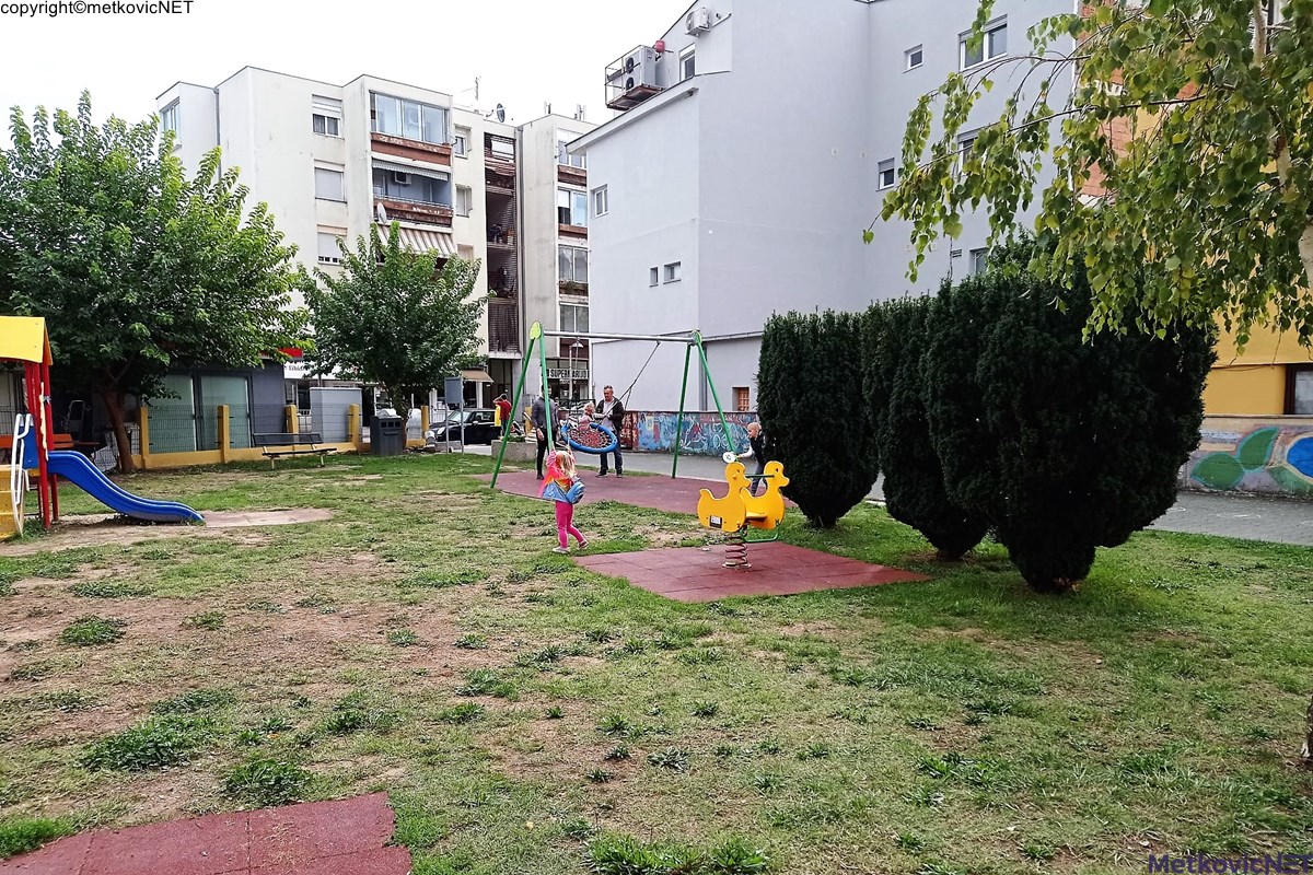 51d5a078-2523-46f4-a025-4f095bae1347