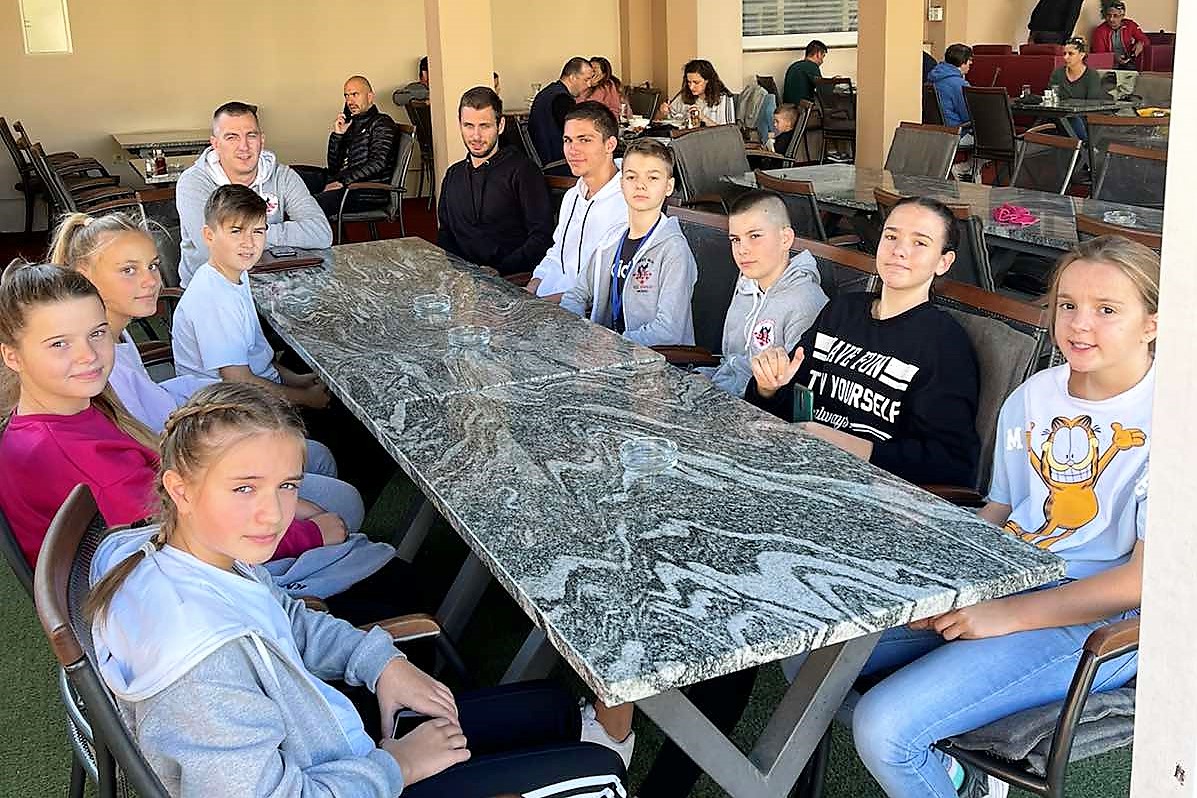 IMG-890bbdc17838954923cba407b57752a8-V