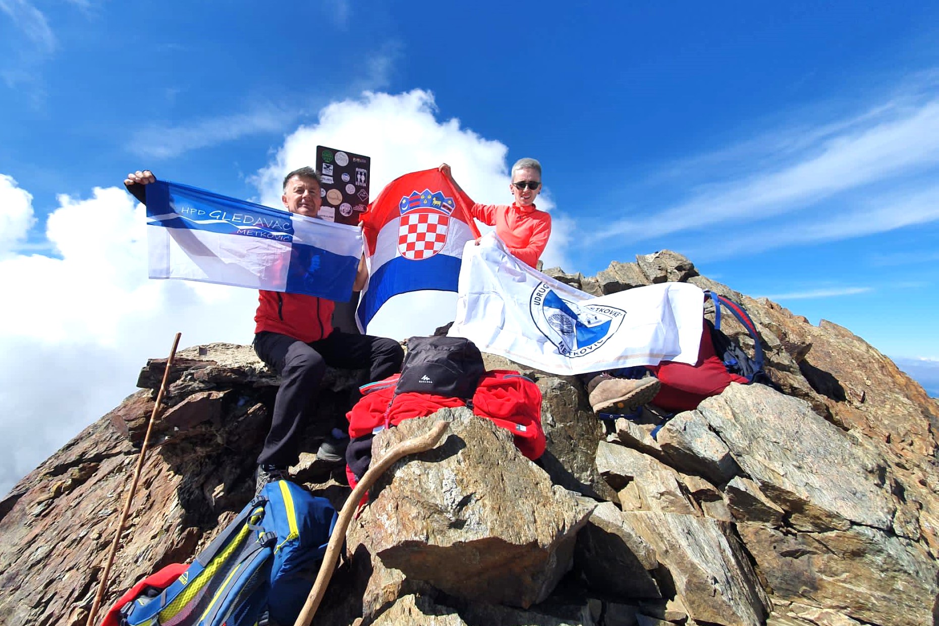 297687366_7767785453293112_1954171458692377436_n