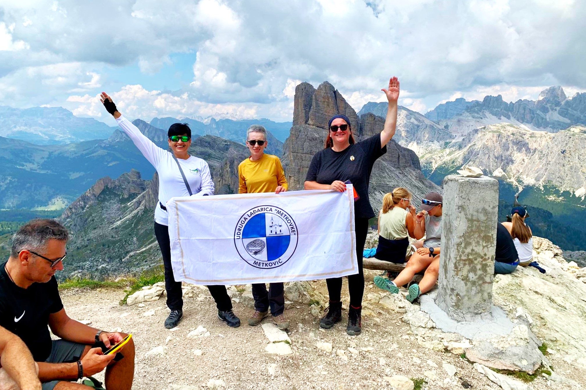 297848338_1073940596581686_712010877857985902_n