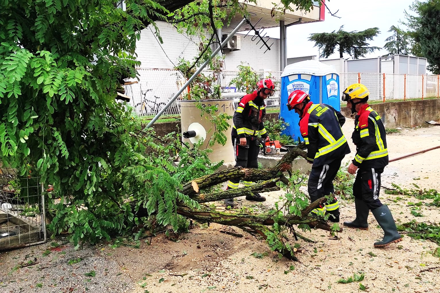 305961927_788991122421536_55077323432493799_n