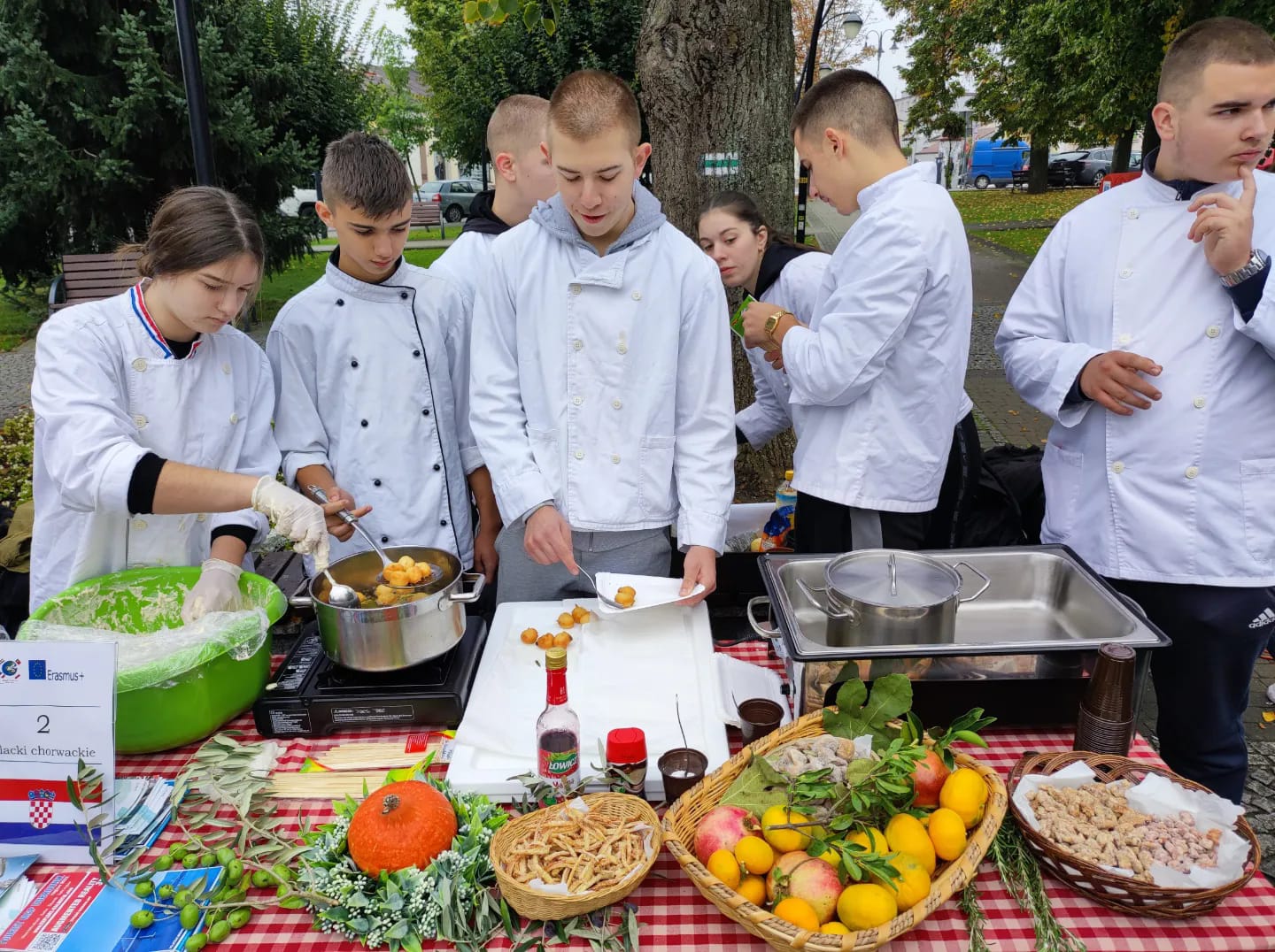 308874055_508775011257638_5726041747482397008_n