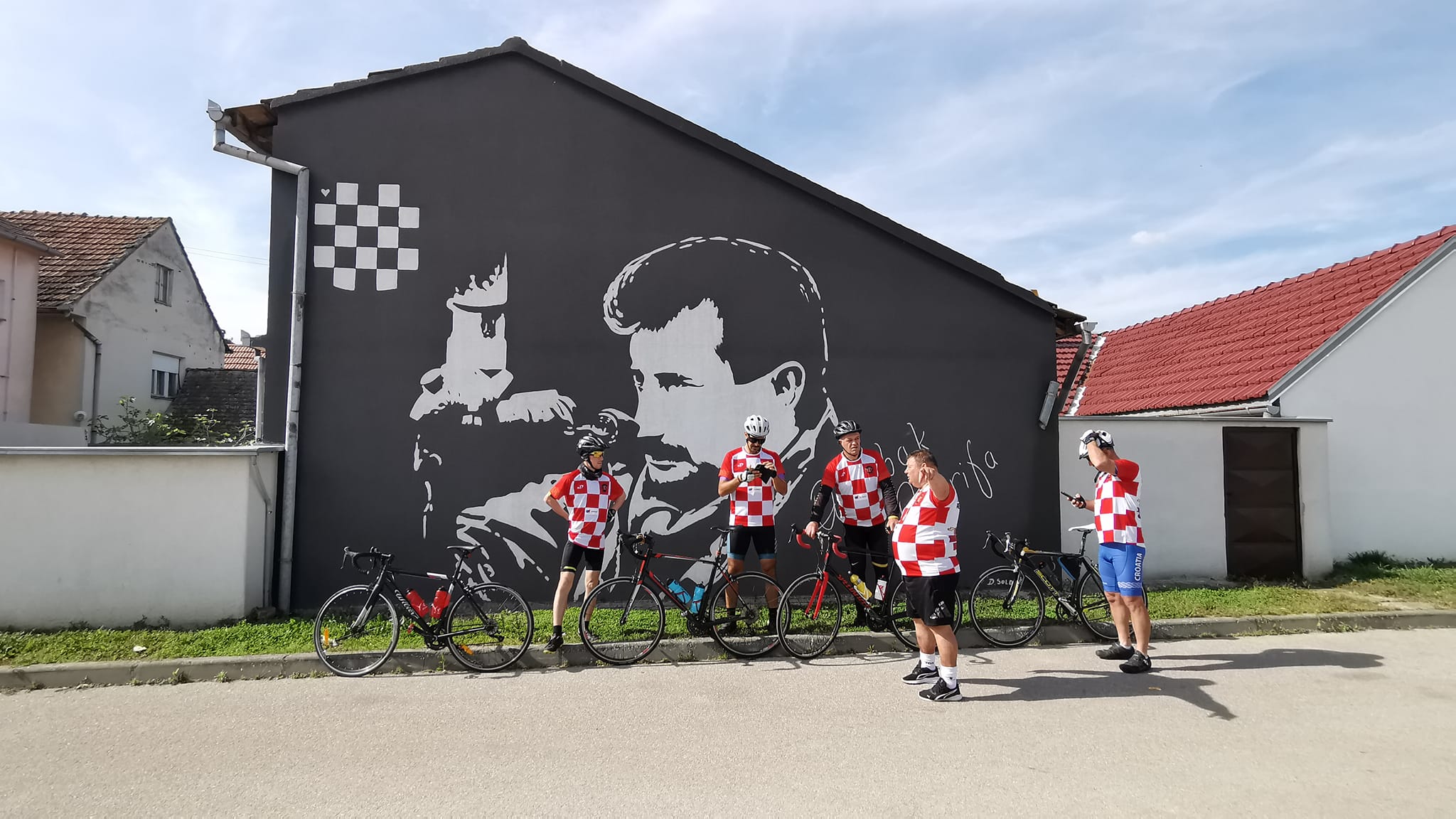 344693424_736143221479675_2725222845029139260_n