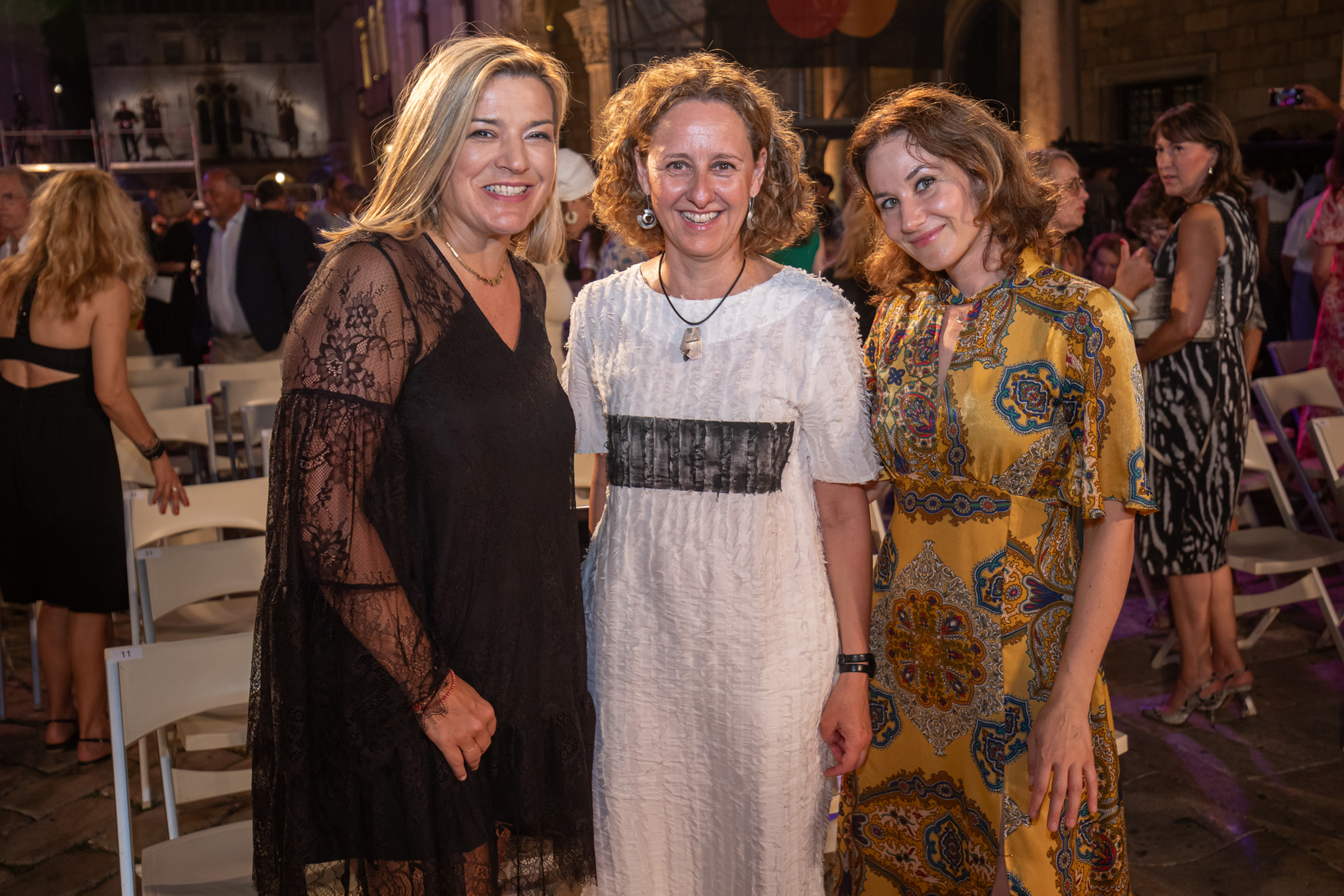 74DLJI_Dora Rudjak Podolski Nina Obuljen Korinek Martina Filjak