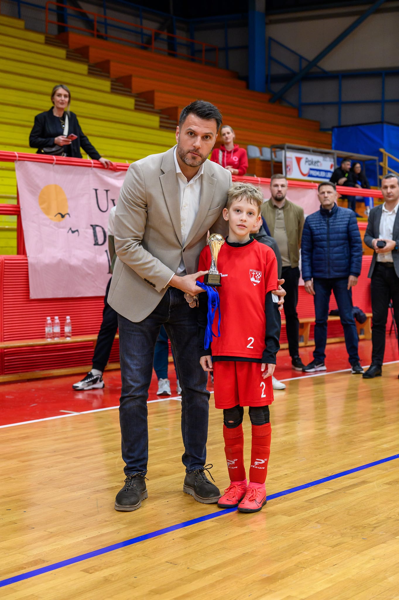 430711015_977646050568186_6833384094735352313_n